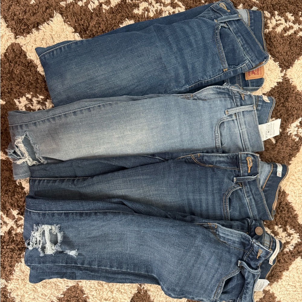 Assorted Levi’s Women's Jeans (4)
